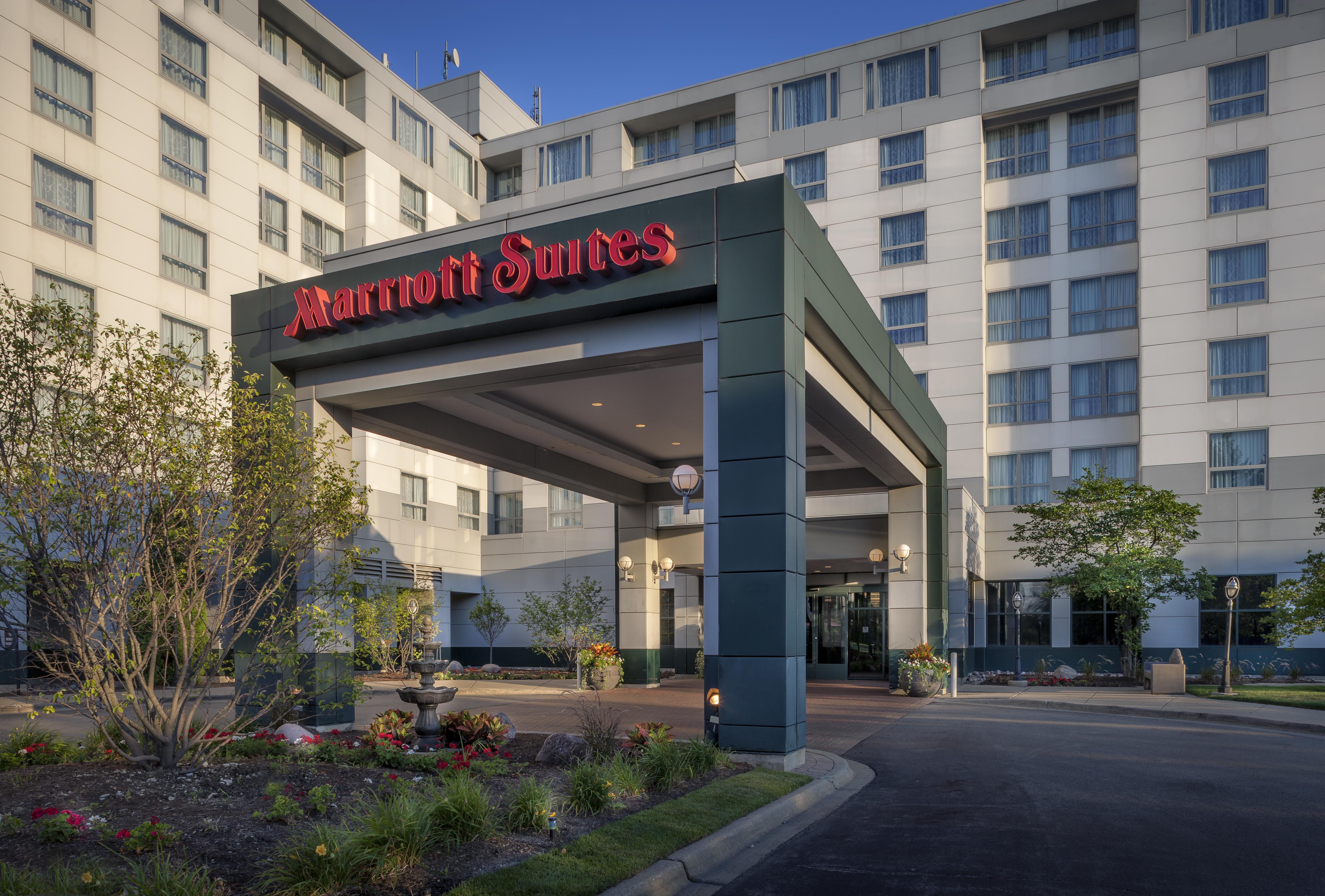 Chicago Marriott Suites Deerfield Exterior photo